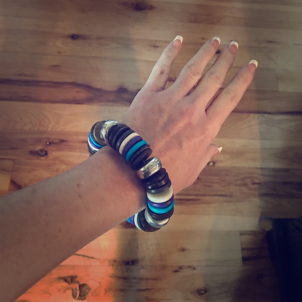 NET TuVous Beaded/Wooden Disc Chunky Bracelet Blue/Purple/Brown